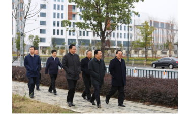 省委常委、政法委书记王立科专题调研坤泰项目